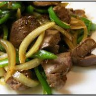 Mõned mõtted rauast Lisaks veel, et rauarikaste toitudega ei sobi piimatooted, kuna need takistavad raua imendumist. Nii näiteks ilmus hiljuti uuring, kus selgus, et lastel, kes tarvitavad päevas rohkem kui 2 klaasi piimatooteid, on suurem risk haigestuda aneemiasse.